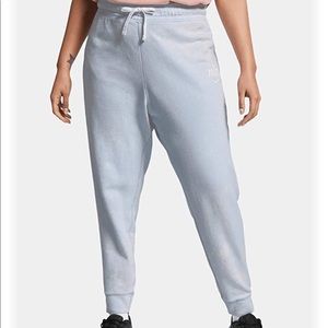 NEW Nike NSW sportswear pants
